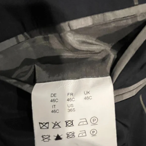 Hugo Boss 100% Virgin Wool Suit